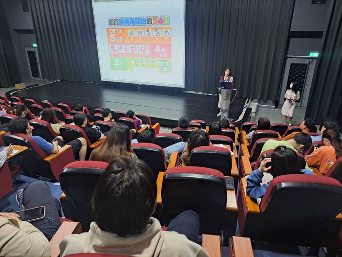 衛生所護理師宣導腸病毒